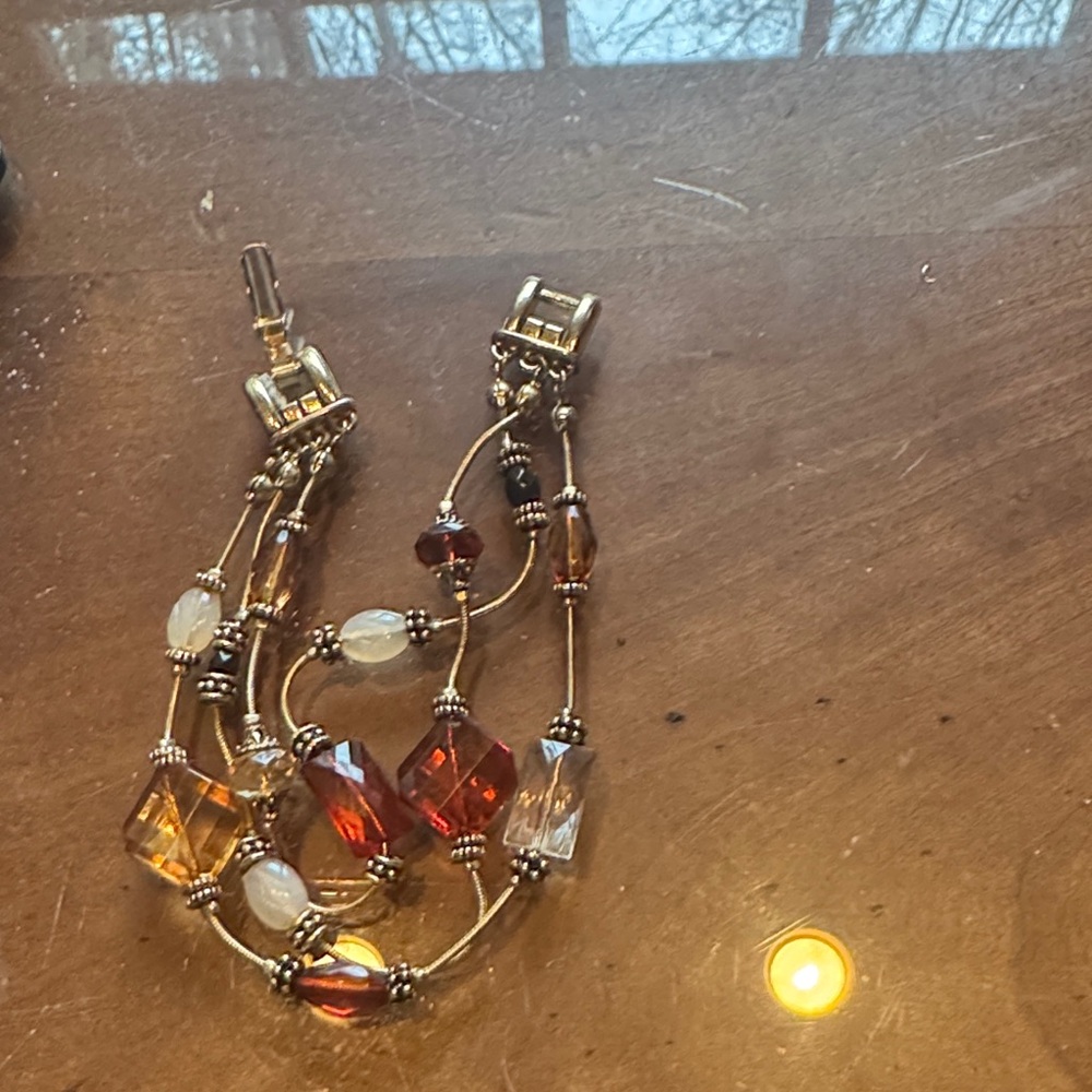 Elegant Gold and Amber Bracelet